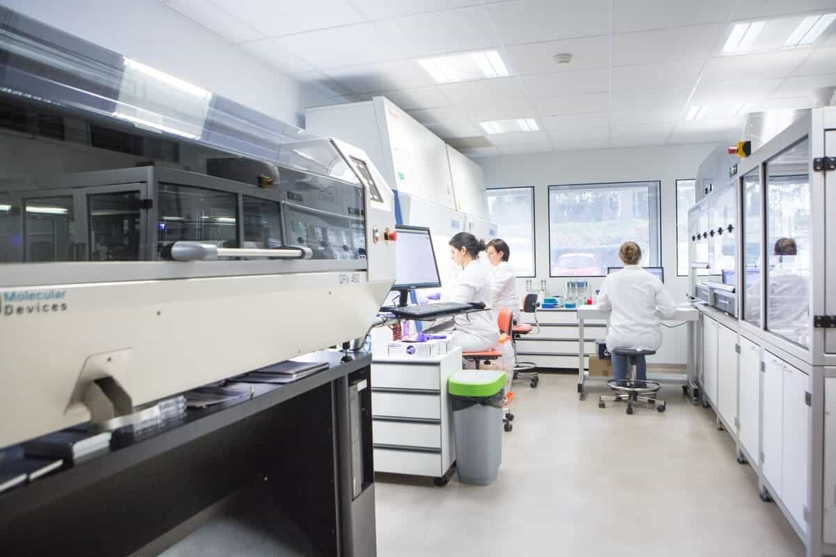 Ученые США открывают новые горизонты в Европе и Канаде-0