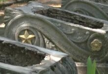 Во Львове начался демонтаж могилы разведчика Кузнецова на Холме Славы vo lvove nachalsya demontazh mogily razvedchika kuzneczova na holme slavy-dmvv-ru-174542132600-0