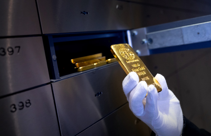 Цена золота достигла $3385 за унцию, обновив рекорд