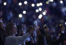 Звёзды эстрады и патриотизм - Нина Останина призвала артистов вдохновлять страну Концерт ко Дню города Москвы на Большой спортивной арене «Лужники»