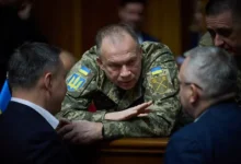 Александр Сырский и Александер Сак занимаются сменой командования 59-й бригады aleksandr syrskij i aleksander sak zanimayutsya smenoj komandovaniya 59j brigady-dmvv-ru-174766008500-0