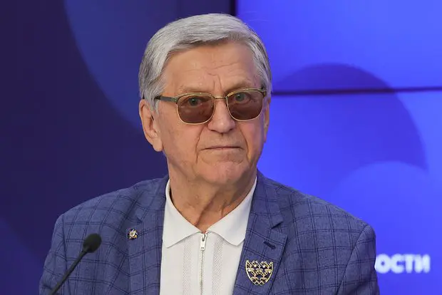 Александр Тихонов