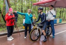 Алексей Вихарев поддерживает спорт в Шарташском лесном парке aleksej viharev velogonki1_dmvv