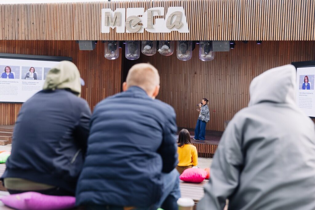 Алексей Вихарев и жена Яна Вихарева на Summer Fest в Екатеринбурге