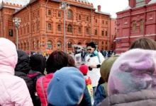 Московские гиды провели 100 000 экскурсий с начала 2025 года moskovskie gidy proveli 100 000 ekskursij s nachala 2025 goda-dmvv-ru-174791836200-0