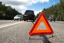 verhovnyj sud rossii poyasnil pravila pokidaniya mesta dtp dlya voditelej-dmvv-ru-174852004400-0