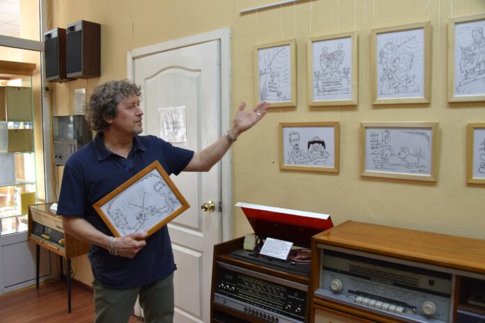 Выставка Максима Смагина в Музее радио им. А. С. Попова празднует юбилей-0