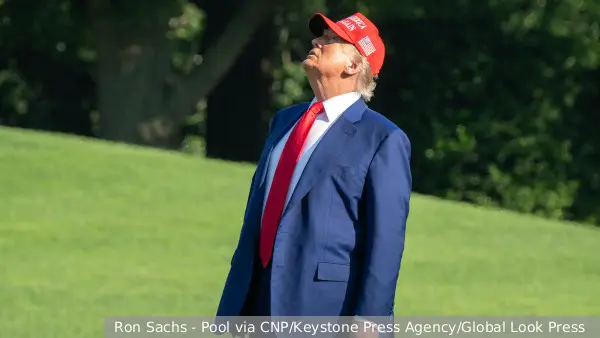 Трамп заявил, что военные США нанесли удары по ядерным объектам Ирана