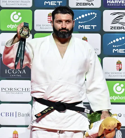 Инал Тасоев