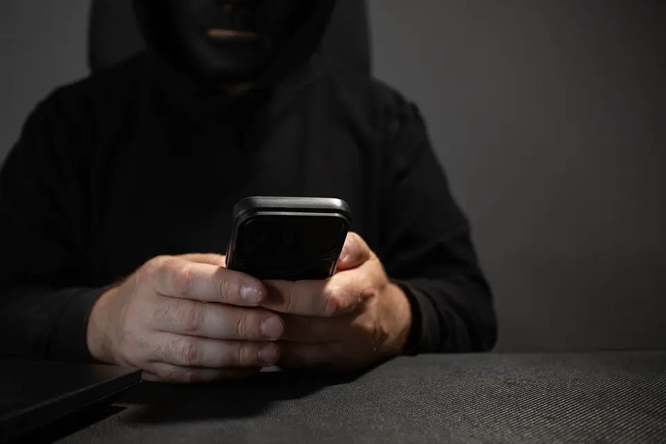 К 12 июня аферисты придумали новые уловки для отъема денег у населения