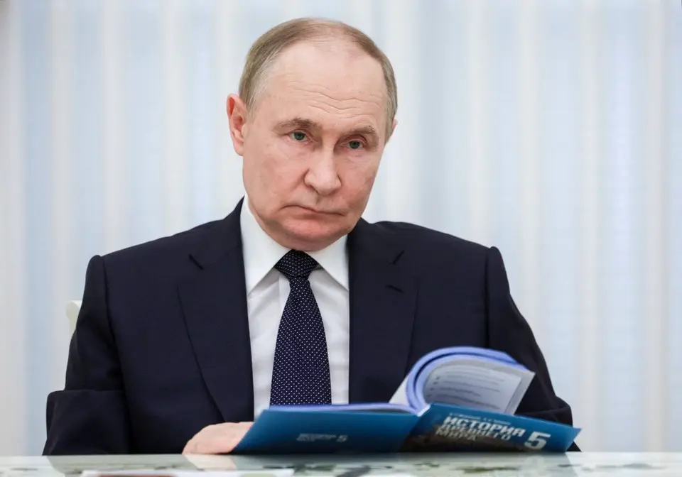 Владимир Путин встретился с авторами нового учебника по истории с 5 по 11 классы