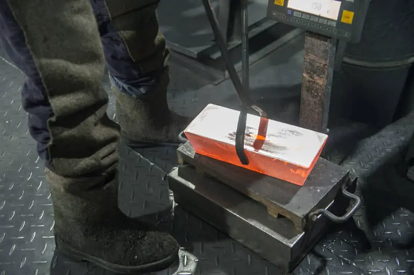 Серебро достигло рекордов на фоне переговоров Трампа и Си Цзиньпина-0