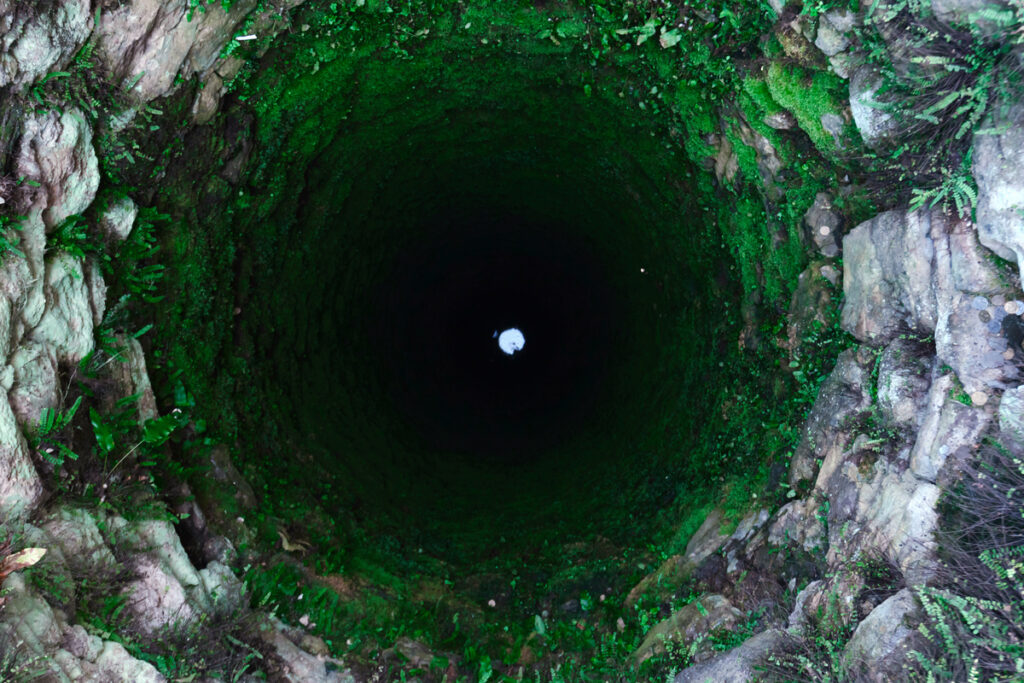 Сверхглубокая скважина
