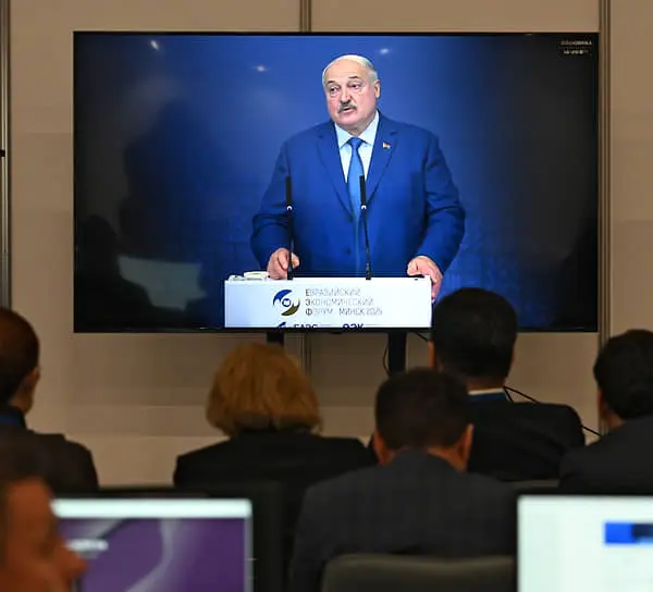 Из пресс-центра Александр Лукашенко казался далеким и грустным