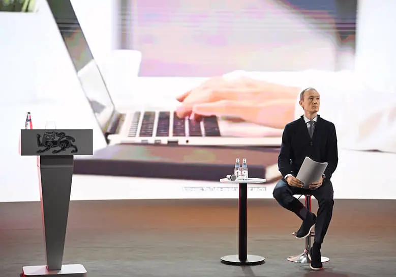 Заместитель председателя правительства, глава аппарата правительства Дмитрий Григоренко