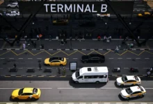 Мособлдума внедряет штрафы для таксистов-зазывал в Домодедово, Жуковском и Шереметьево mosoblduma vnedryaet shtrafy dlya taksistovzazyval v domodedovo zhukovskom i sheremetevo-dmvv-ru-0