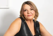 Ники Уэйк в 53 года испытал невероятные эмоции на трезвом свидании с Троем niki uejk v 53 goda ispytal neveroyatnye emoczii na trezvom svidanii s troem-dmvv-ru-0