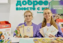 Москва и Мосволонтер собирают школьные портфели для детей из новых территорий moskva i mosvolonter sobirayut shkolnye portfeli dlya detej iz novyh territorij-dmvv-ru-0