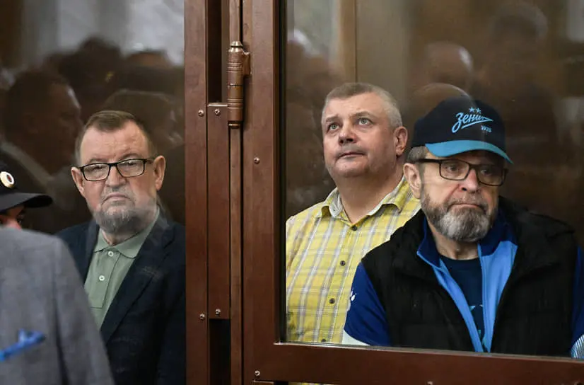 Сергей Умнов, Алексей Семенов и Иван Абакумов (слева направо) по делу о коррупции получили внушительные сроки