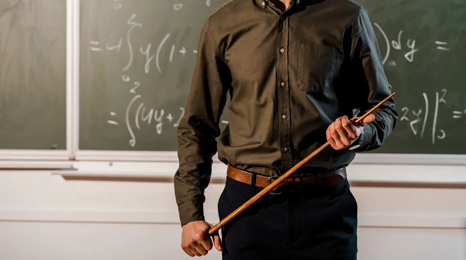 Сергей Миронов в Госдуме предлагает удвоить МРОТ для достойных зарплат учителей России-0