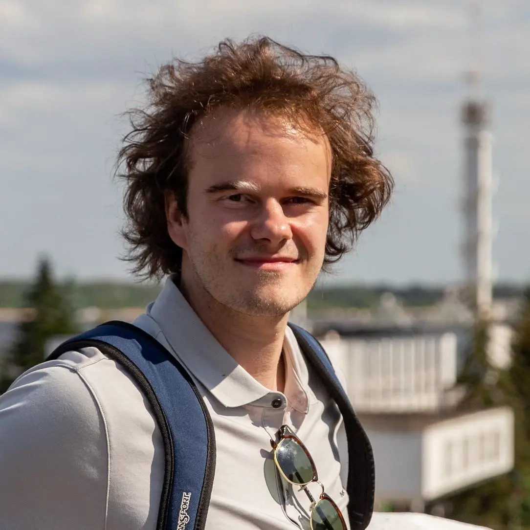 <p>Тим Холлар</p>