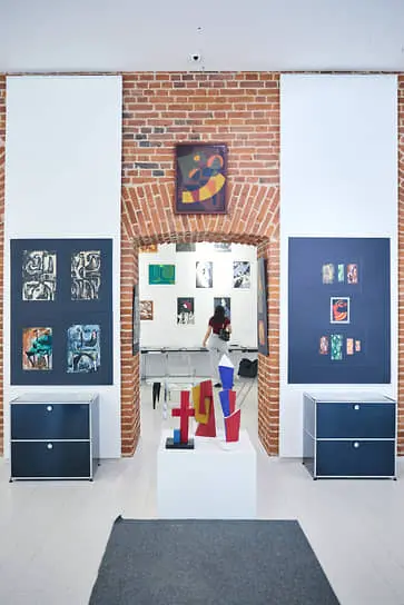 В Музее нонконформизма открыли выставку, посвящённую Наде Брыкиной-0