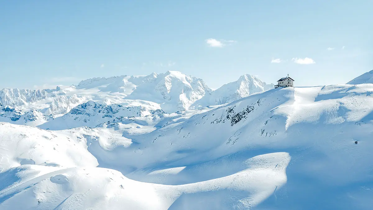 Альпинисты из России застряли на высоте восьми тысяч метров в Непале