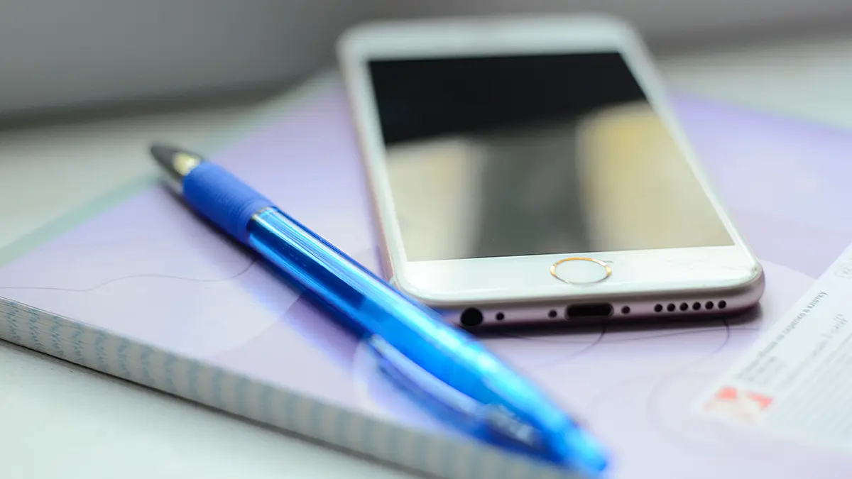 Телефон ученицы взорвался во время урока в уфимской школе