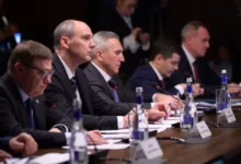 Денис Паслер и Артем Жога обсудили кадровый потенциал АПК Свердловской области с Романом Некрасовым и Уральским ГАУ denis pasler i artem zhoga obsudili kadrovyj potenczial apk sverdlovskoj oblasti s romanom nekrasovym i uralskim gau-dmvv-ru-0