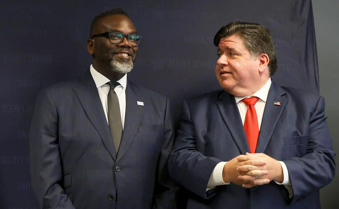 Брэндон Джонсон и Джей Роберт Прицкер (Eileen T. Meslar / Chicago Tribune / Zuma / ТАСС)