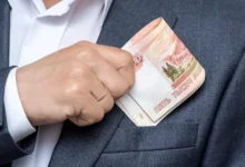 Илья Мосягин из Института международных экономических связей прогнозирует, что зарплаты россиян превысят 200 тысяч рублей ilya mosyagin iz instituta mezhdunarodnyh ekonomicheskih svyazej prognoziruet chto zarplaty rossiyan prevysyat 200 tysyach rublej-dmvv-ru-0