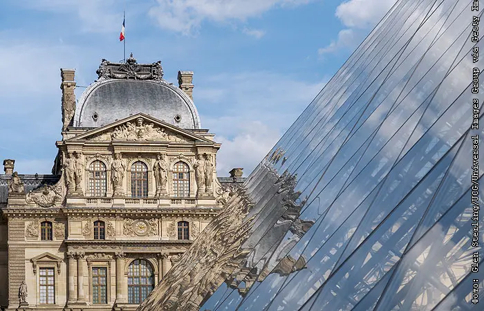 Лувр закроется на день после инцидента, утверждает Рашида Дати-0