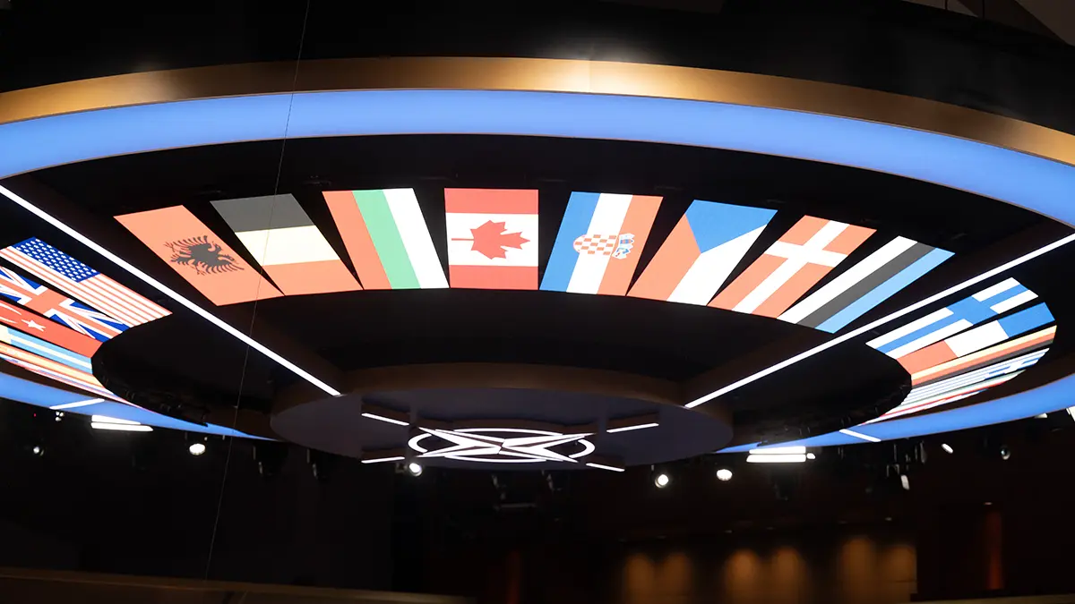 FT: НАТО хочет разрешить своим пилотам сбивать российские самолеты