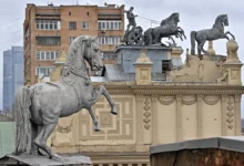 Сергей Собянин и Оксана Лут сообщили об открытии обновленного ипподрома в 2026 году sergej sobyanin i oksana lut soobshhili ob otkrytii obnovlennogo ippodroma v 2026 godu-dmvv-ru-0