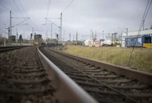 Дональд Туск предупреждает о рисках для железной дороги в Польше на Украину donald tusk preduprezhdaet o riskah dlya zheleznoj dorogi v polshe na ukrainu-dmvv-ru-0