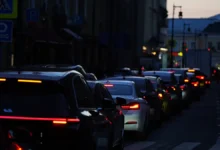 На Большом Каменном мосту и Кремлевской набережной временно изменили движение транспорта na bolshom kamennom mostu i kremlevskoj naberezhnoj vremenno izmenili dvizhenie transporta-dmvv-ru-0