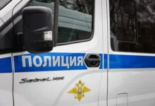 Полиция Первоуральска вывела заложников из жилого дома без потерь policziya pervouralska vyvela zalozhnikov iz zhilogo doma bez poter-dmvv-ru-0