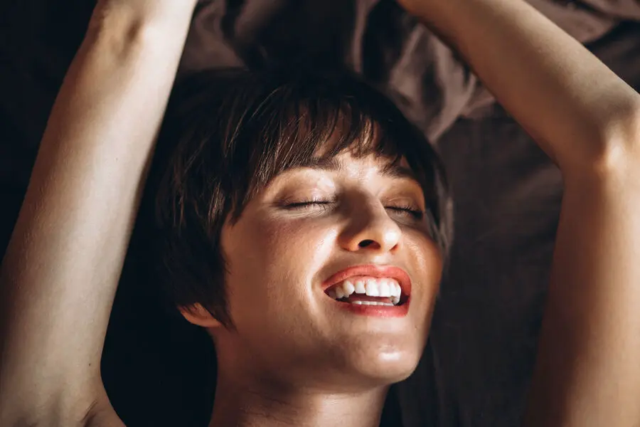 Университет Индианы изучает замену близости спортом для оргазма-0