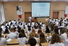 Владимир Путин представляет новый закон для ординатуры медиков vladimir putin predstavlyaet novyj zakon dlya ordinatury medikov-dmvv-ru-0