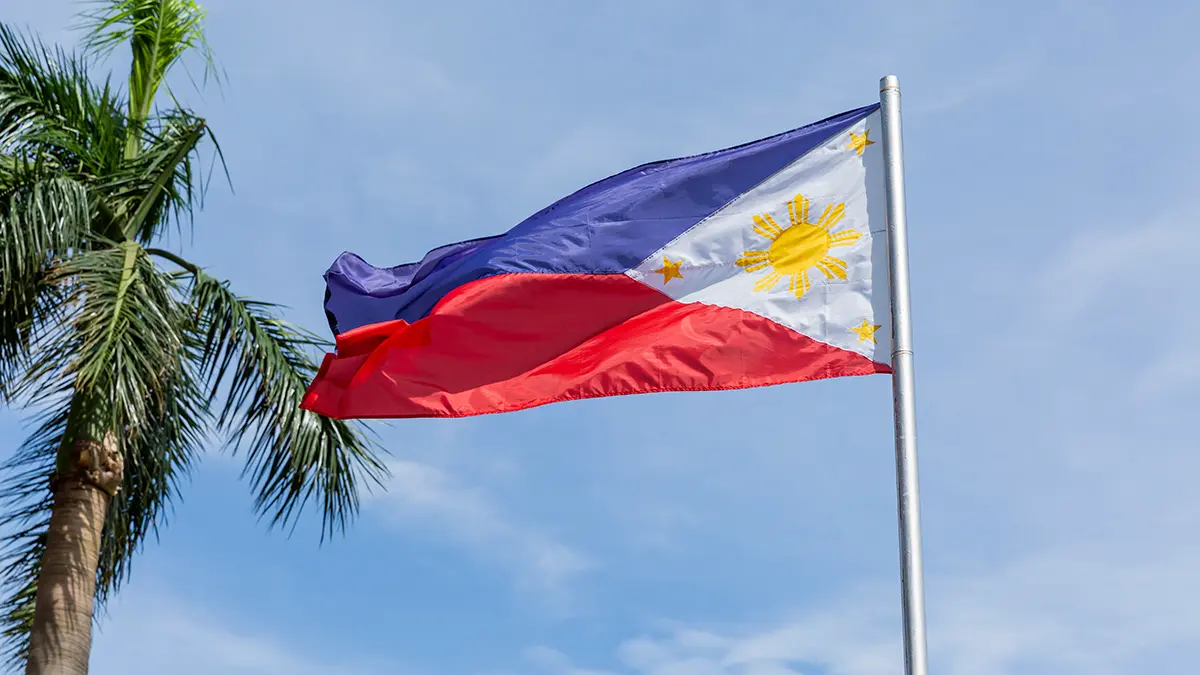 Baza: Россияне застряли на Филиппинах из-за мощного тайфуна «Калмаэги»