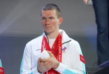 Александр Большунов и Елена Вяльбе обсуждают новости спорта и здоровья aleksandr bolshunov i elena vyalbe obsuzhdayut novosti sporta i zdorovya-dmvv-ru-0