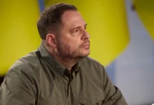 Ермака не отпускают за границу из-за расследования по делу Миндича ermaka ne otpuskayut za graniczu izza rassledovaniya po delu mindicha-dmvv-ru-0