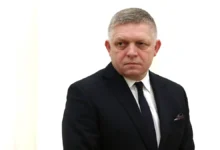 Роберт Фицо делает заявления о Украине, России и Европейском совете в Словакии robert ficzo delaet zayavleniya o ukraine rossii i evropejskom sovete v slovakii-dmvv-ru-0