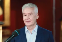 Сергей Собянин почтил память героев Битвы за Москву Великой Отечественной войны sergej sobyanin pochtil pamyat geroev bitvy za moskvu velikoj otechestvennoj vojny-dmvv-ru-0