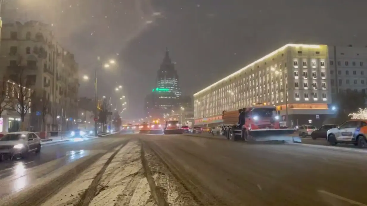 Городские службы проводят регламентные работы в связи с метелью