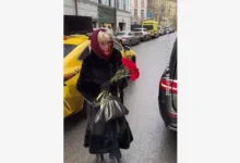 Трогательные моменты с Верой Алентовой и Анатолием Лобоцким в Театре им. Маяковского trogatelnye momenty s veroj alentovoj i anatoliem loboczkim v teatre im mayakovskogo-dmvv-ru-0