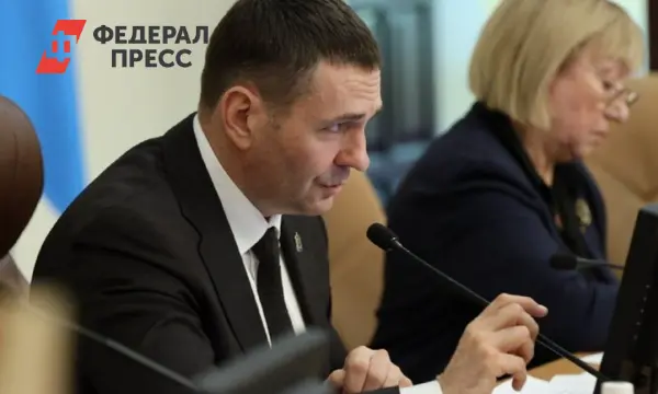 Укрепление социальной поддержки педагогов Хабаровского края с Дмитрием Демешиным и Владимиром Путиным-0