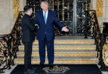 В Мар-а-Лаго обсуждаются Трамп, Зеленский и влияние Путина на Украину v maralago obsuzhdayutsya tramp zelenskij i vliyanie putina na ukrainu-dmvv-ru-0