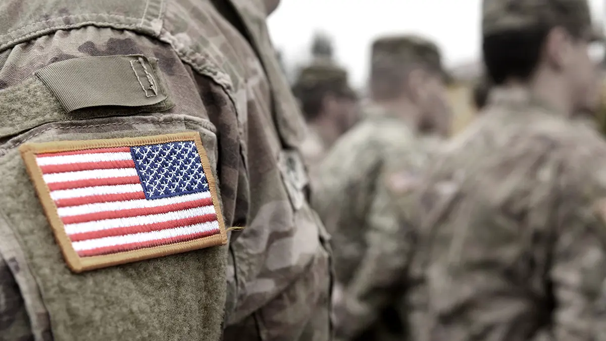 The Guardian: Генерал из США Ходжес требует вооружить миротворцев на Украине