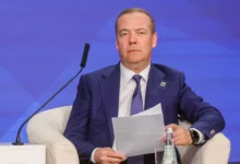 Дмитрий Медведев предупреждает Макрона о риске войны и мощи «Орешника» dmitrij medvedev preduprezhdaet makrona o riske vojny i moshhi oreshnika-dmvv-ru-0